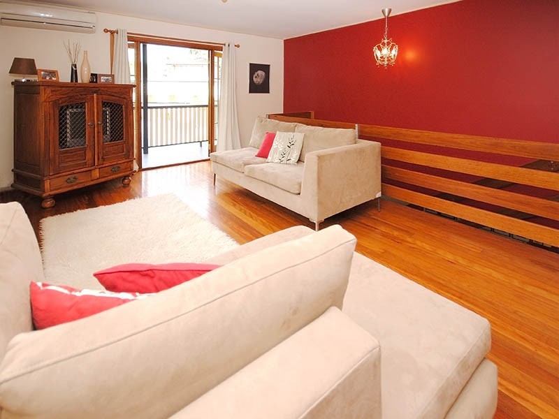 4 Wallaroy Court, Ferny Hills QLD 4055