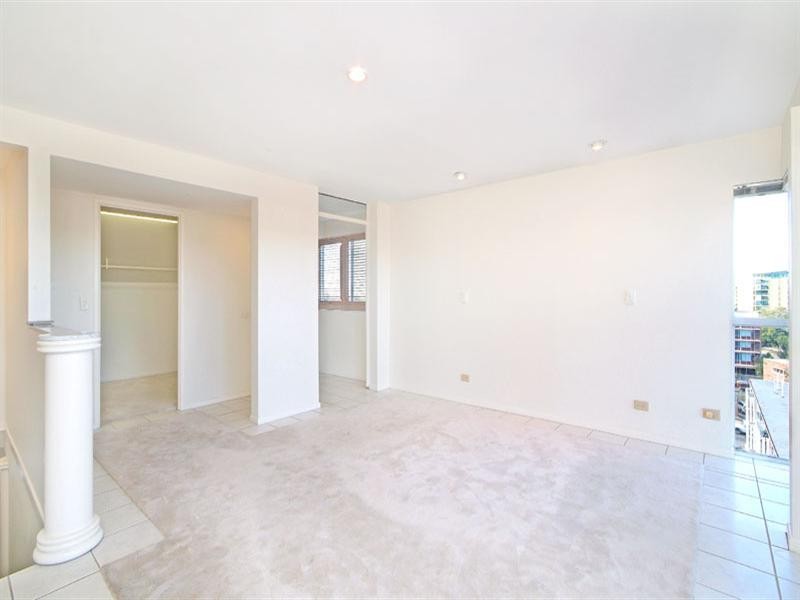 Unit 27/17 Whyenbah Street, Hamilton QLD 4007