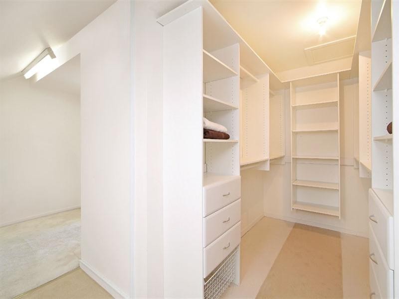 Unit 27/17 Whyenbah Street, Hamilton QLD 4007