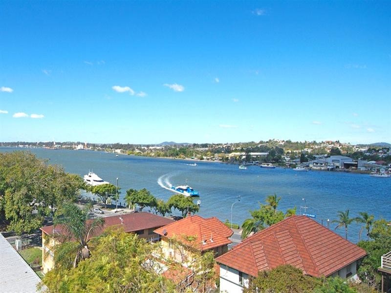 Unit 27/17 Whyenbah Street, Hamilton QLD 4007