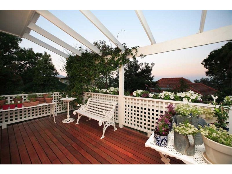 73 Riverview Terrace, Hamilton QLD 4007