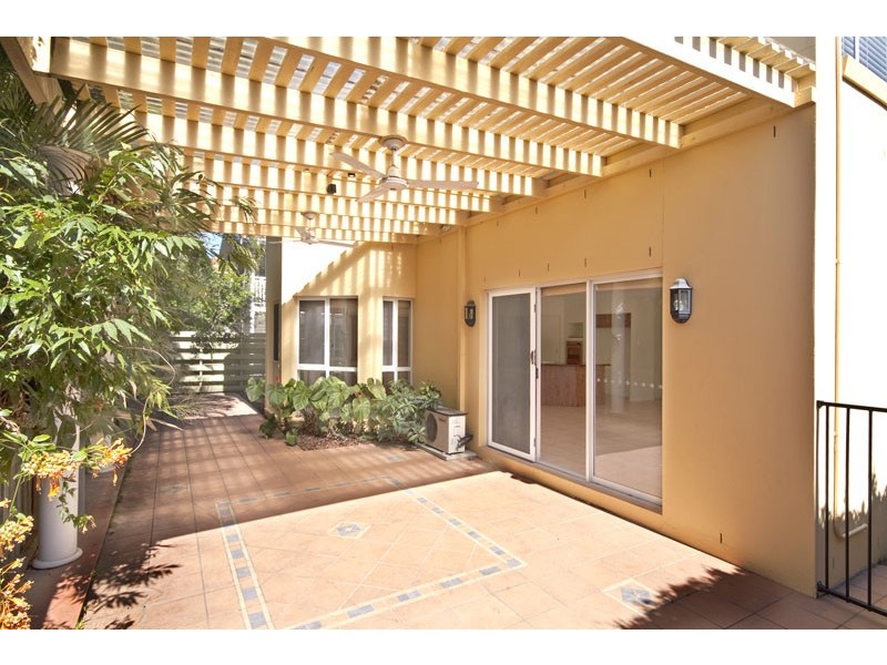 17 Kitchener Road, Ascot QLD 4007