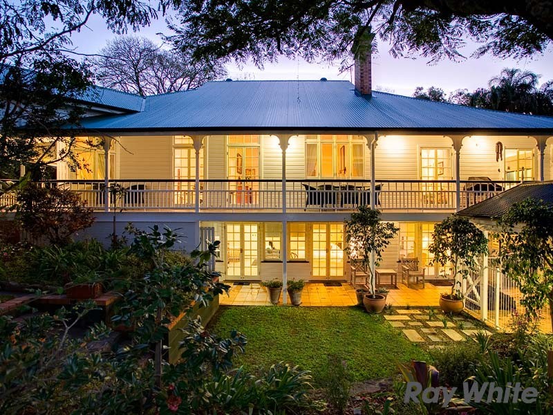 4 Dennison Street, Ascot QLD 4007