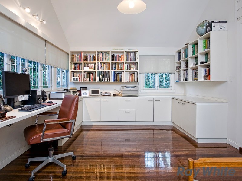 4 Dennison Street, Ascot QLD 4007