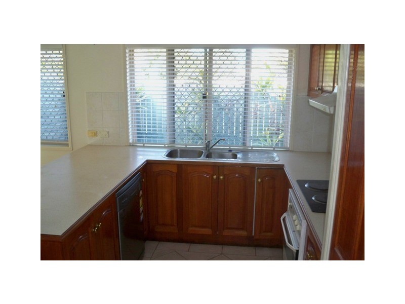 9 Lilley Street, Hendra QLD 4011