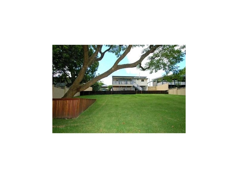 12 Dawson Street, Wooloowin QLD 4030