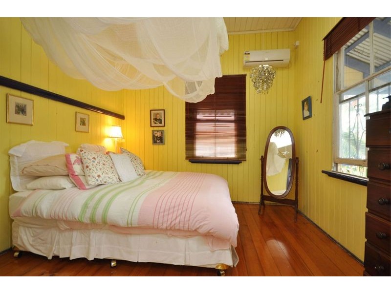 65 Grantson Street, Windsor QLD 4030