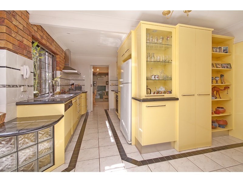 39 Sparkes Avenue, Hamilton QLD 4007