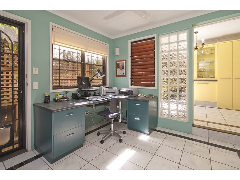 39 Sparkes Avenue, Hamilton QLD 4007