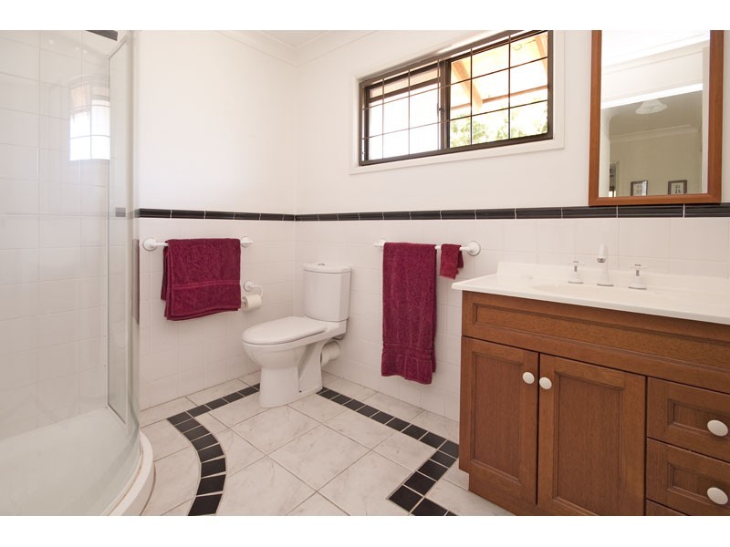 39 Sparkes Avenue, Hamilton QLD 4007