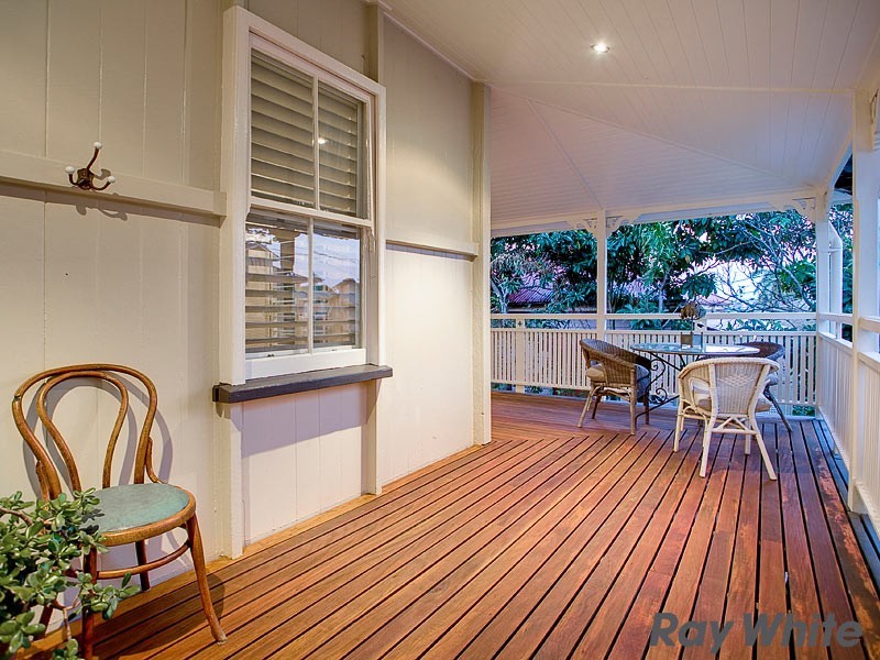 48 Sixth Avenue, Windsor QLD 4030