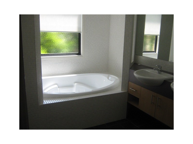 24 Armentieries Street, Kedron QLD 4031