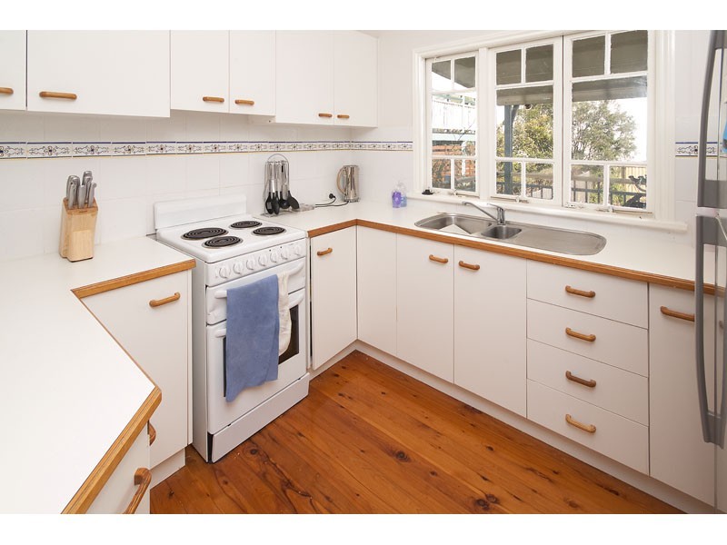 8 Geelong Street, East Brisbane QLD 4169