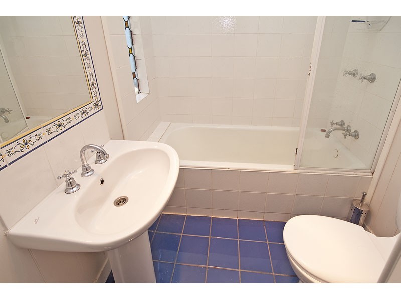 8 Geelong Street, East Brisbane QLD 4169