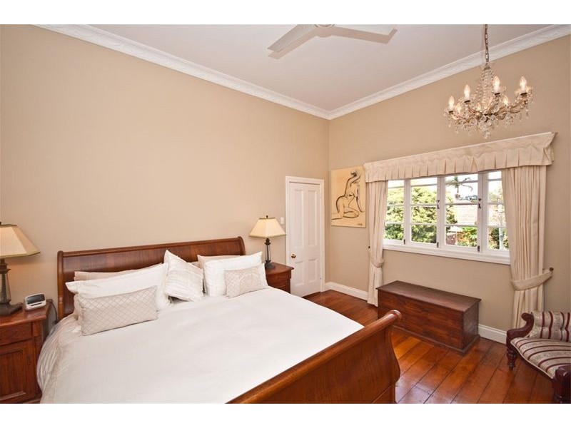 21 Dawn Street, Kedron QLD 4031