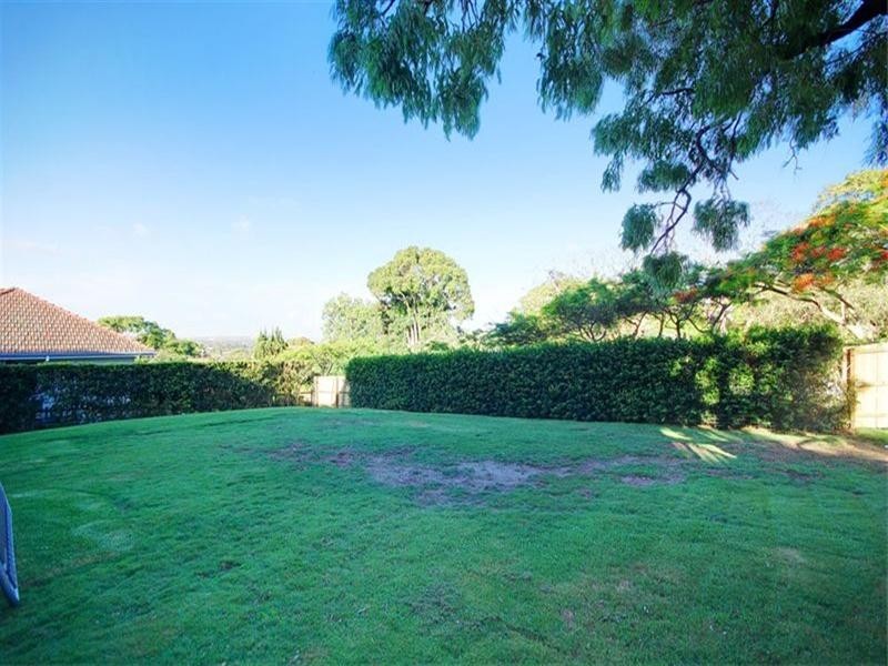 28 Enderley Road, Clayfield QLD 4011