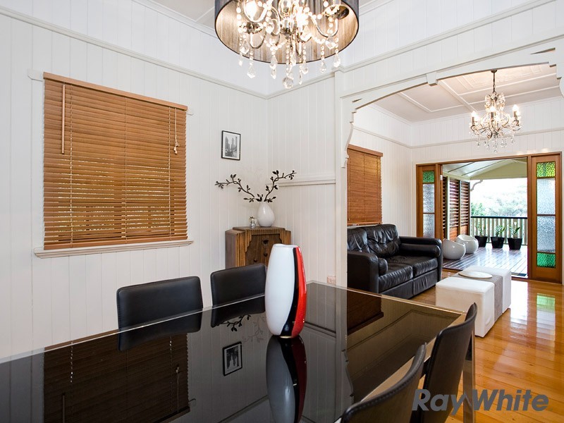 22 Ashbolt Street, Wooloowin QLD 4030