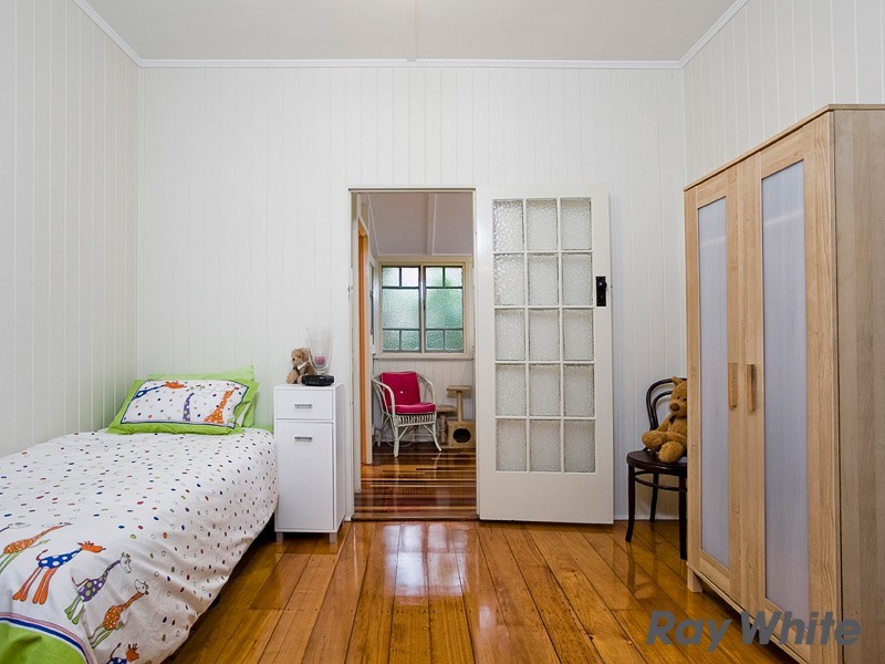 22 Ashbolt Street, Wooloowin QLD 4030