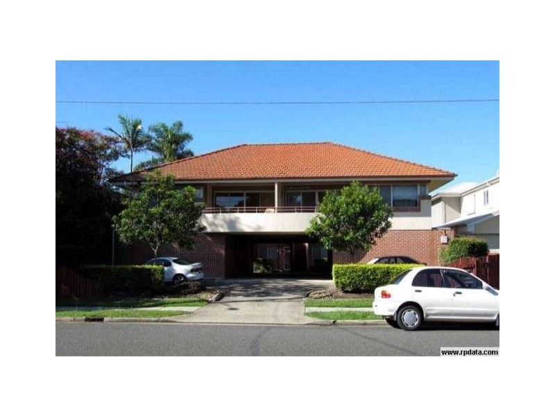 2/27 Dobson Street, Ascot QLD 4007