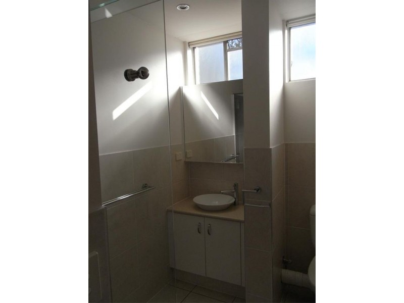 2/110 Kingsford Smith Drive, Hamilton QLD 4007