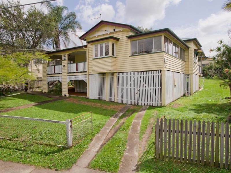 11 Carberry Street, Grange QLD 4051