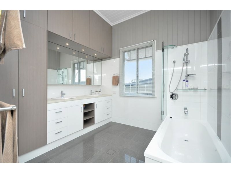 36 Lilley Street, Hendra QLD 4011