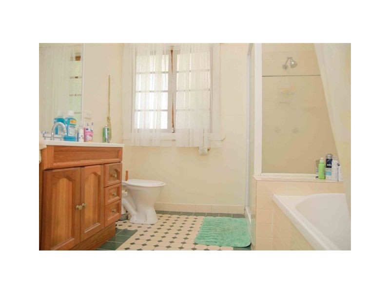 9 Barrhead Street, Wavell Heights QLD 4012