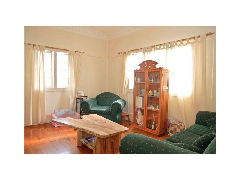 9 Barrhead Street, Wavell Heights QLD 4012