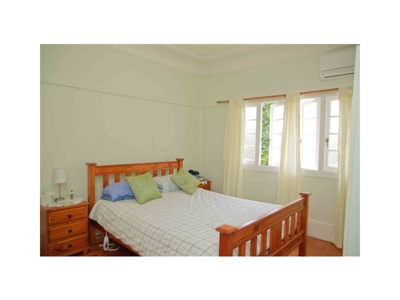 9 Barrhead Street, Wavell Heights QLD 4012