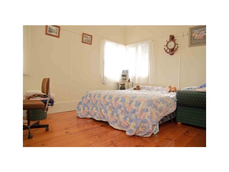 9 Barrhead Street, Wavell Heights QLD 4012