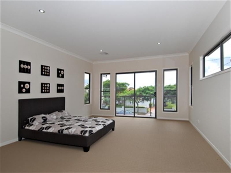 20 Lilley Street, Hendra QLD 4011