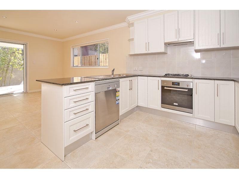 68A Winchester Street, Hamilton QLD 4007