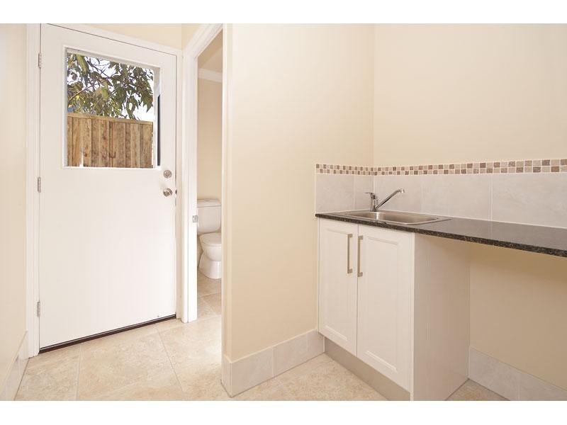 68A Winchester Street, Hamilton QLD 4007