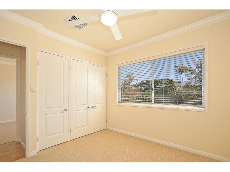 68 Winchester Street, Hamilton QLD 4007