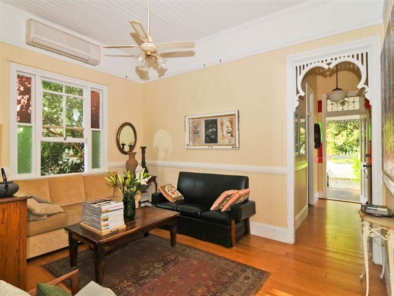 11 Amelia Street, Albion QLD 4010