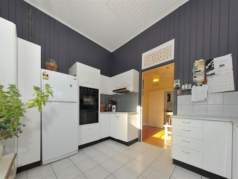 11 Amelia Street, Albion QLD 4010