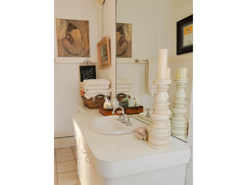 11 Amelia Street, Albion QLD 4010