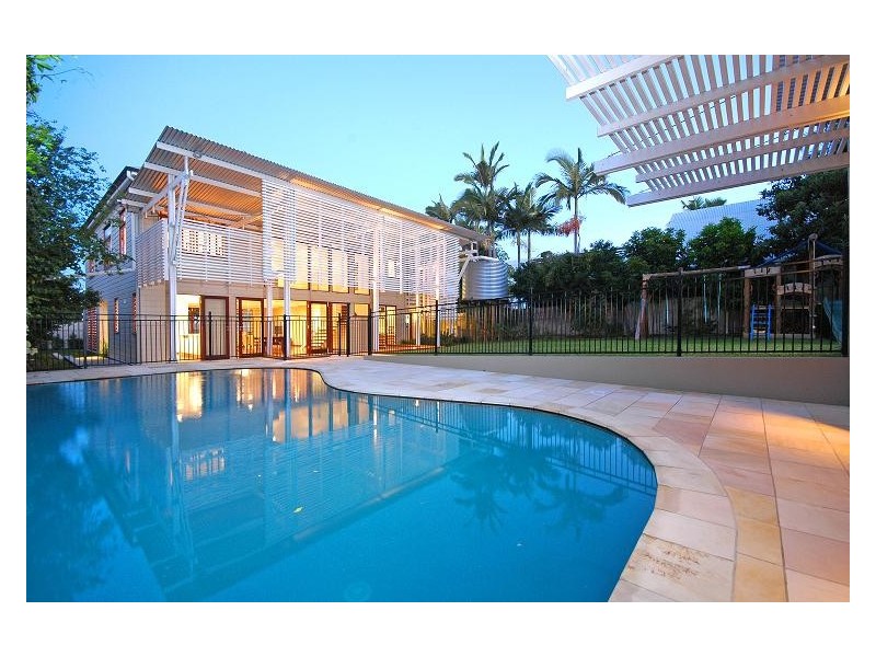 4 Marie Street, Hendra QLD 4011