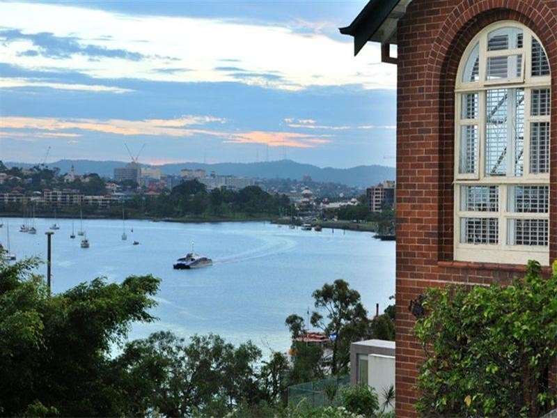 25 Mullens Street, Hamilton QLD 4007