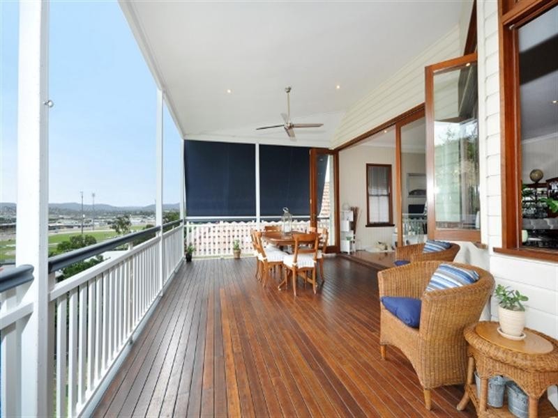 27 Atkinson Street, Hamilton QLD 4007