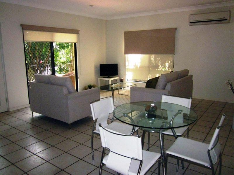 1/10 Fifth Avenue, Wilston QLD 4051