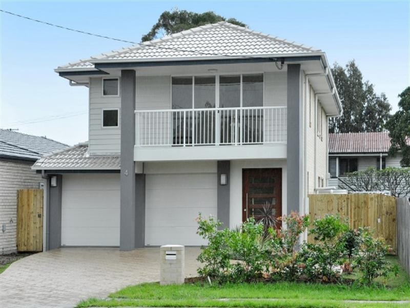 4 Oates Parade, Northgate QLD 4013