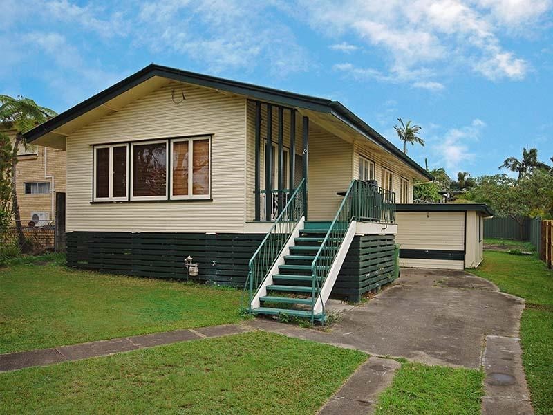 10 Hoxton Street, Arana Hills QLD 4054