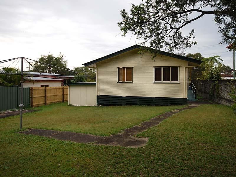 10 Hoxton Street, Arana Hills QLD 4054