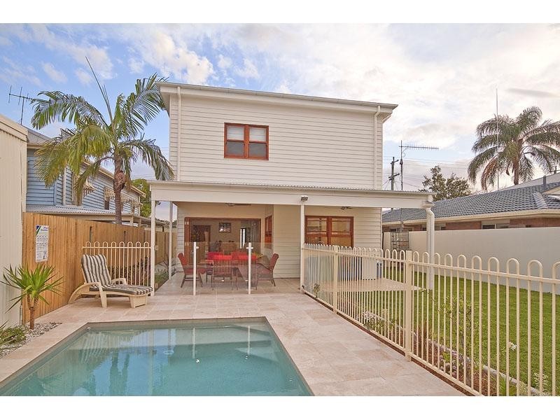 21 Mein Street, Hendra QLD 4011