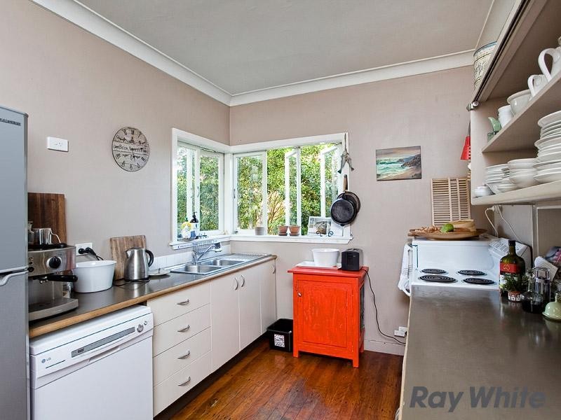 29 Lansdowne Street, Newmarket QLD 4051