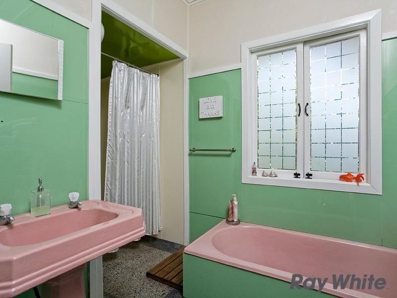 29 Lansdowne Street, Newmarket QLD 4051