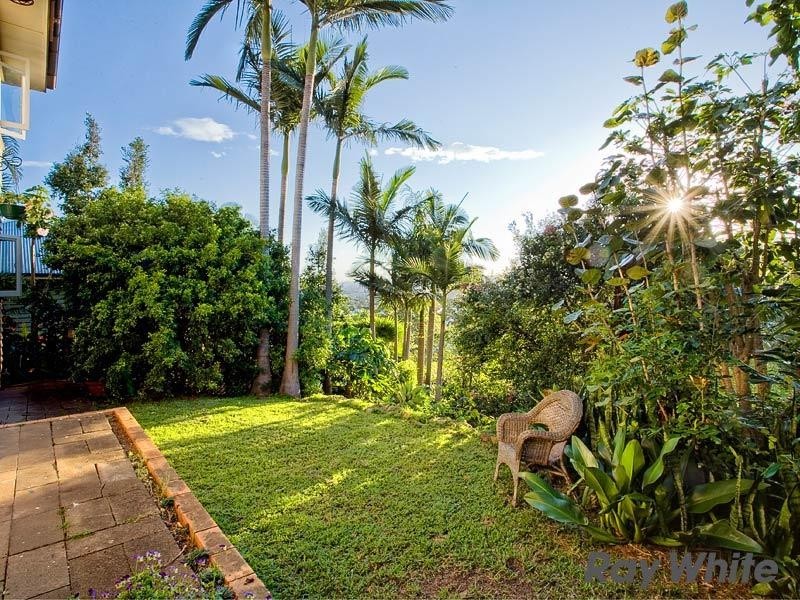 29 Lansdowne Street, Newmarket QLD 4051