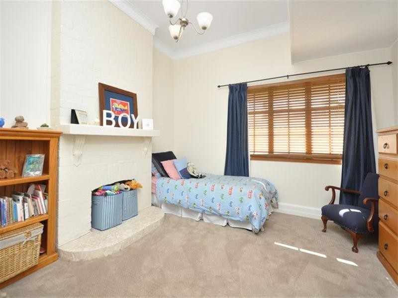 39 Wellington Street, Wooloowin QLD 4030