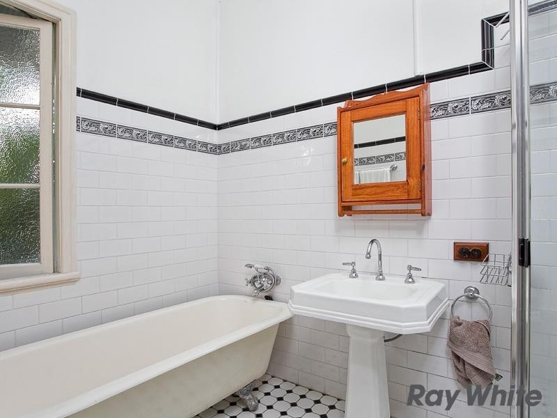 37 Montpelier Street, Grange QLD 4051